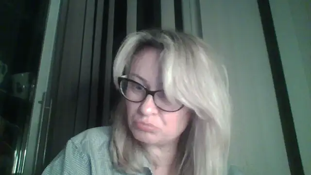 Snapshot of Mary888x chatting on February 2025 09:05:02 PM Mary888x online show from February 2025 09:05:02 PM