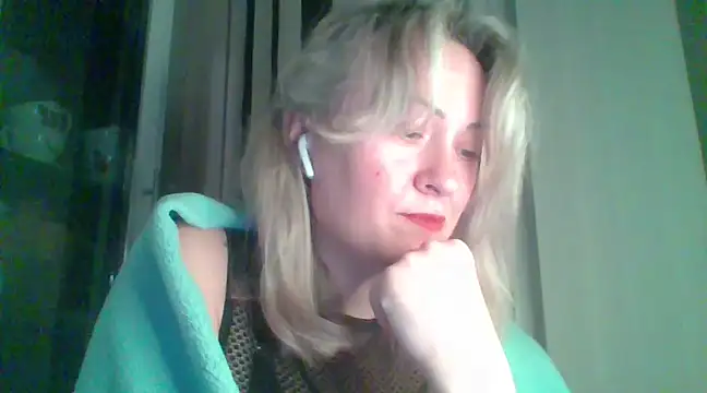 Snapshot of Mary888x chatting on February 2025 06:47:02 PM Mary888x online show from February 2025 06:47:02 PM