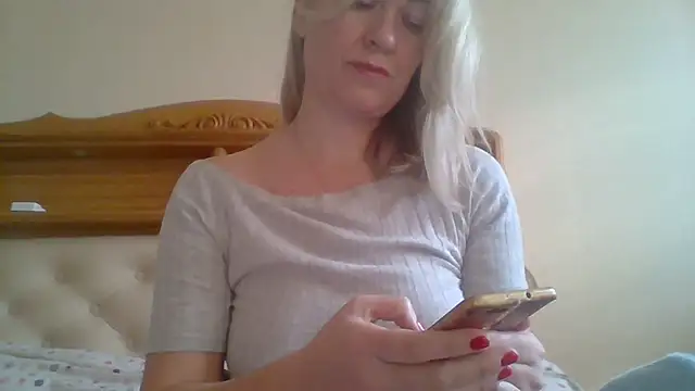 Snapshot of Mary888x chatting on February 2025 07:22:02 AM Mary888x online show from February 2025 07:22:02 AM