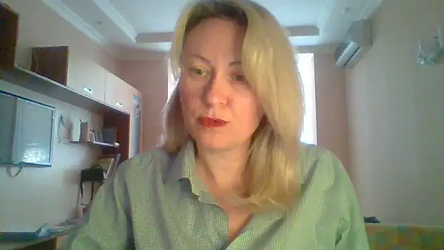 Snapshot of Mary888x chatting on March 2025 03:04:01 PM Mary888x online show from March 2025 03:04:01 PM