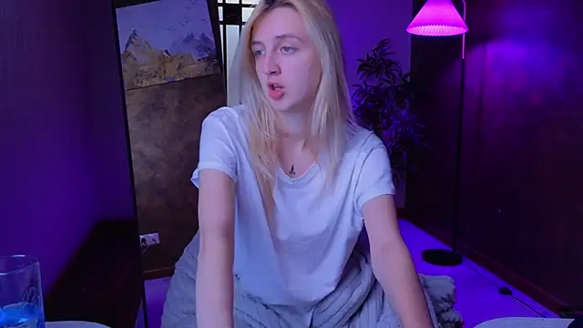 Snapshot of aishiro chatting on September 2025 09:33:01 AM aishiro online show from September 2025 09:33:01 AM