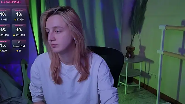 Snapshot of aishiro chatting on November 2025 09:12:02 AM aishiro online show from November 2025 09:12:02 AM