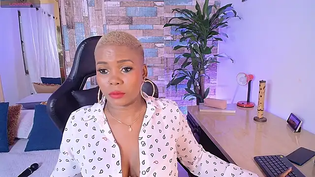 DashaSousaa online show from March 2026 12:44:01 PM