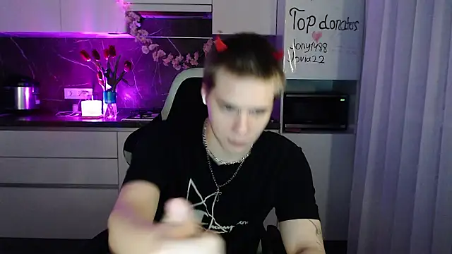 yourlildemon online show from March 2026 10:36:05 PM