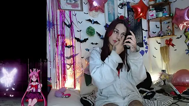 Snapshot of purplekattlyn chatting on February 2026 12:41:01 AM purplekattlyn online show from February 2026 12:41:01 AM