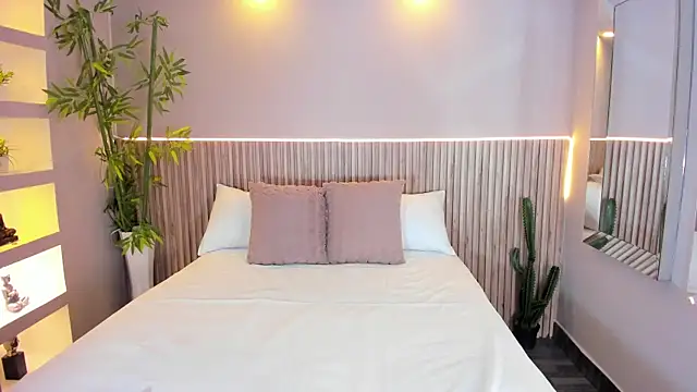 Snapshot of GeorginaReyes chatting on September 2025 11:20:01 PM GeorginaReyes online show from September 2025 11:20:01 PM