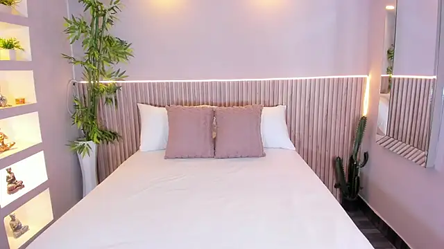 GeorginaReyes online show from March 2026 10:48:01 PM