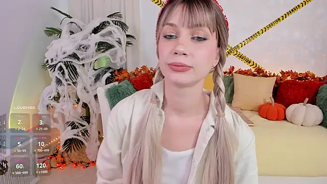 Snapshot of angel_claire chatting on October 2025 10:03:02 PM angel claire online show from October 2025 10:03:02 PM