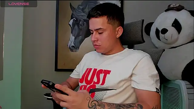 mattiwsmorris  online show from September 2025 06:10:01 PM