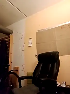 Snapshot of VickyDevilEU chatting on October 2025 12:00:02 AM VickyDevilEU online show from October 2025 12:00:02 AM