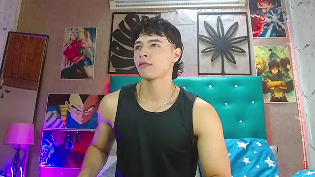 LiamAndrewzz online show from November 2025 05:23:02 PM