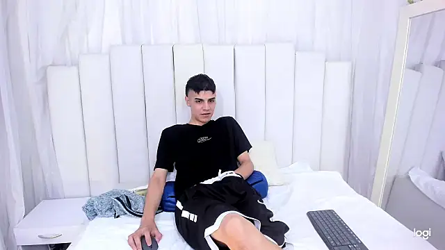 frank jhonsson online show from October 2025 02:13:02 PM