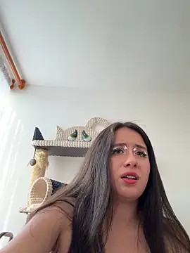 sweetie  annieee online show from April 2026 08:51:01 PM