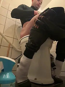 Snapshot of pesyelisa chatting on February 2025 03:05:02 PM pesyelisa online show from February 2025 03:05:02 PM