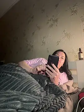 Snapshot of Naughtbaby_2025 chatting on September 2025 03:00:01 AM Naughtbaby 2025 online show from September 2025 03:00:01 AM