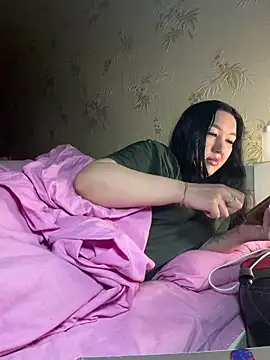 Naughtbaby 2025 online show from April 2026 01:07:02 AM
