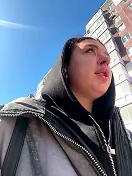 Snapshot of AlishaPrettyBlade chatting on April 2026 05:52:01 AM AlishaPrettyBlade online show from April 2026 05:52:01 AM