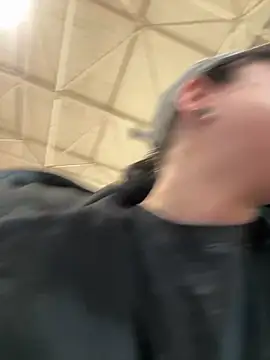 Snapshot of AlishaPrettyBlade chatting on April 2026 06:21:01 AM AlishaPrettyBlade online show from April 2026 06:21:01 AM