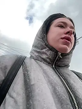 Snapshot of AlishaPrettyBlade chatting on April 2026 06:03:01 AM AlishaPrettyBlade online show from April 2026 06:03:01 AM