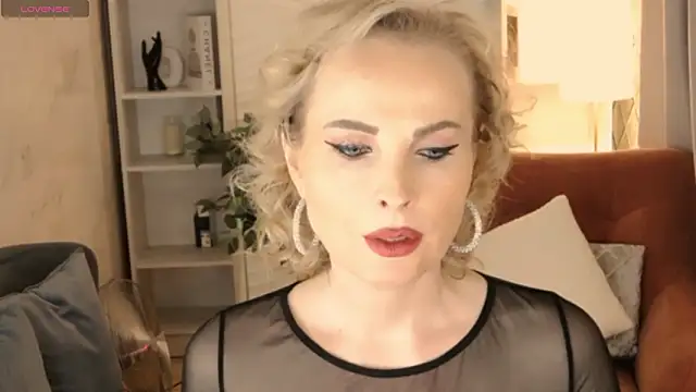 Snapshot of Sandra_Kind chatting on March 2026 05:33:02 AM Sandra Kind online show from March 2026 05:33:02 AM