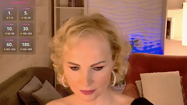Snapshot of Sandra_Kind chatting on April 2026 05:43:02 AM Sandra Kind online show from April 2026 05:43:02 AM