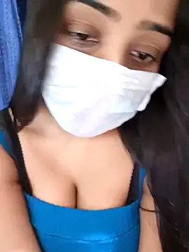 Snapshot of COZY_ROZI chatting on March 2025 06:47:01 PM COZY ROZI online show from March 2025 06:47:01 PM