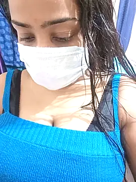 Snapshot of COZY_ROZI chatting on September 2025 04:39:01 PM COZY ROZI online show from September 2025 04:39:01 PM