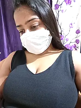 Snapshot of COZY_ROZI chatting on September 2025 05:13:02 PM COZY ROZI online show from September 2025 05:13:02 PM