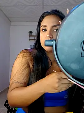 victoria roussee online show from October 2025 12:13:02 PM