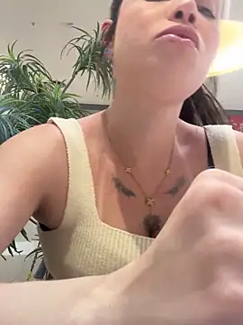 Snapshot of segb chatting on October 2025 02:25:01 PM segb online show from October 2025 02:25:01 PM