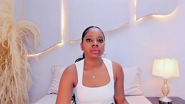 Snapshot of EmilyDiaaz chatting on May 2026 12:54:02 PM EmilyDiaaz online show from May 2026 12:54:02 PM