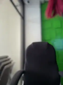 Emily-teen online show from February 2026 01:53:02 PM