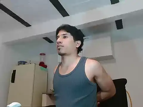 Snapshot of AngelHil chatting on September 2025 02:45:01 AM AngelHil online show from September 2025 02:45:01 AM