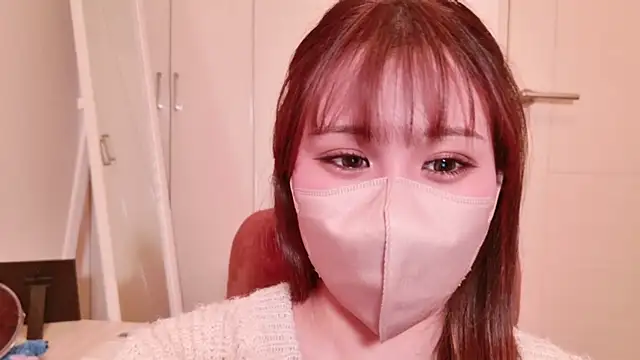 Snapshot of noa_chi chatting on March 2025 06:13:02 AM noa chi online show from March 2025 06:13:02 AM