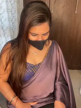 Sexy Madhuri Bhabhi online show from March 2026 06:17:01 AM