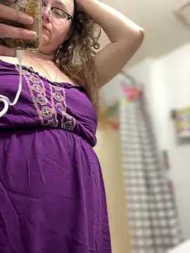 HTXBELLE online show from May 2026 05:24:01 AM
