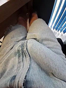 tokyozinhochan online show from January 2026 06:35:01 PM