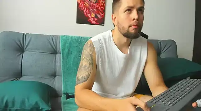 bastianwatson10 online show from March 2025 04:02:02 PM