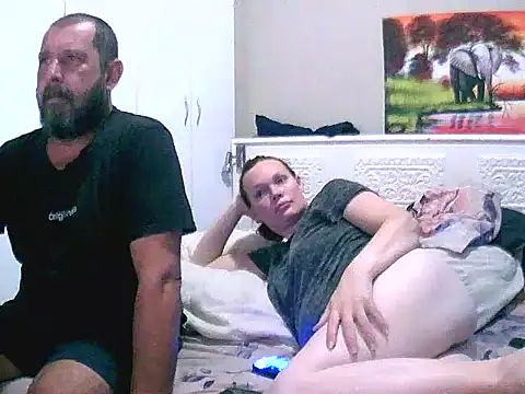 Snapshot of redsparrowXxXx chatting on February 2026 07:09:01 PM redsparrowXxXx online show from February 2026 07:09:01 PM