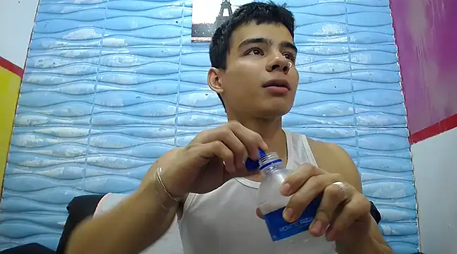 seigfried0 online show from March 2025 07:06:02 PM