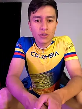 Snapshot of Andres_Sebas chatting on February 2025 02:31:01 AM Andres Sebas online show from February 2025 02:31:01 AM