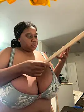 Snapshot of Deshay30 chatting on September 2025 07:58:01 PM Deshay30 online show from September 2025 07:58:01 PM