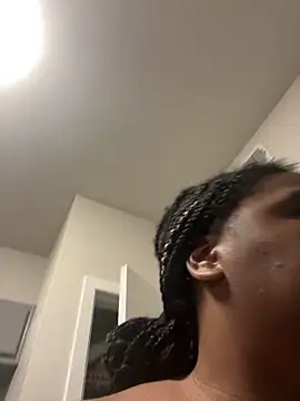 Snapshot of Deshay30 chatting on October 2025 10:10:01 PM Deshay30 online show from October 2025 10:10:01 PM