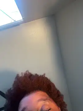 Snapshot of Deshay30 chatting on February 2026 07:33:02 PM Deshay30 online show from February 2026 07:33:02 PM