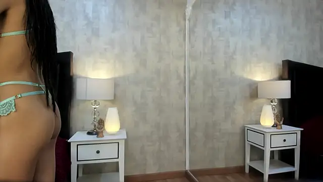 NahomyCarther online show from October 2025 03:53:01 AM