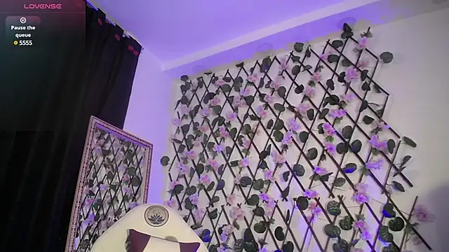 Snapshot of aron_and_paula chatting on February 2025 04:14:02 AM aron and paula online show from February 2025 04:14:02 AM