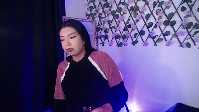 Snapshot of aron_and_paula chatting on March 2025 04:03:01 AM aron and paula online show from March 2025 04:03:01 AM