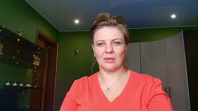 VeronikawGold online show from May 2026 11:20:01 AM