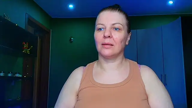VeronikawGold online show from May 2026 12:00:02 PM