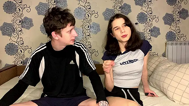 baby lesi online show from November 2025 04:18:01 PM